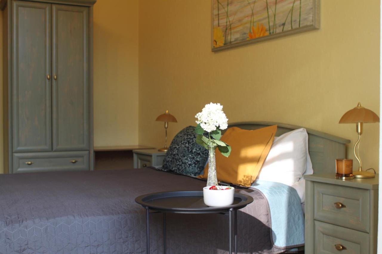 Sunflower B&B Kiev Eksteriør billede