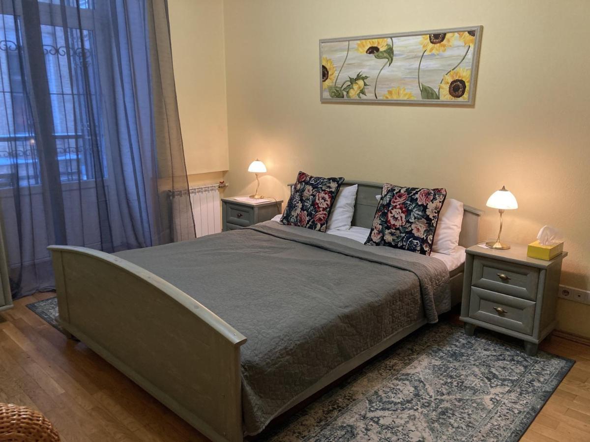 Sunflower B&B Kiev Eksteriør billede