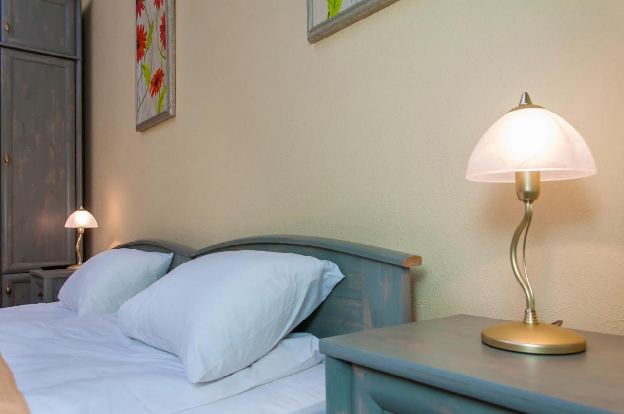 Sunflower B&B Kiev Eksteriør billede
